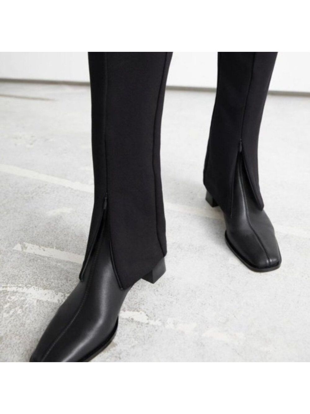 & OTHER STORIES  Panelled Zip Cuff  Black Leggings  Elasticized waistband